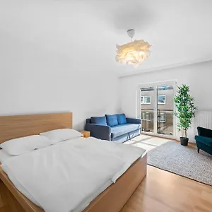 Flora Collection Apartment
