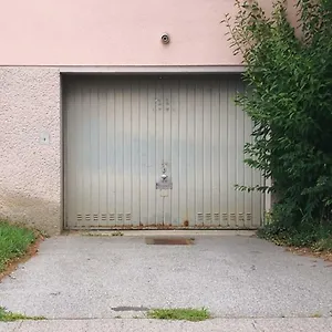  Apartment Manu